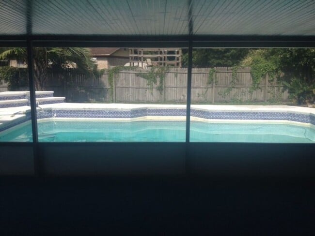 Building Photo - Charming 3-bedroom, 2-bath single-family home for rent