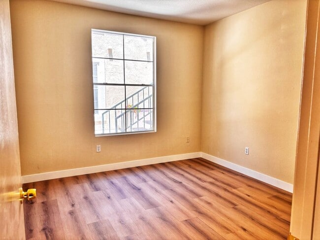 Building Photo - 8676 New Salem St