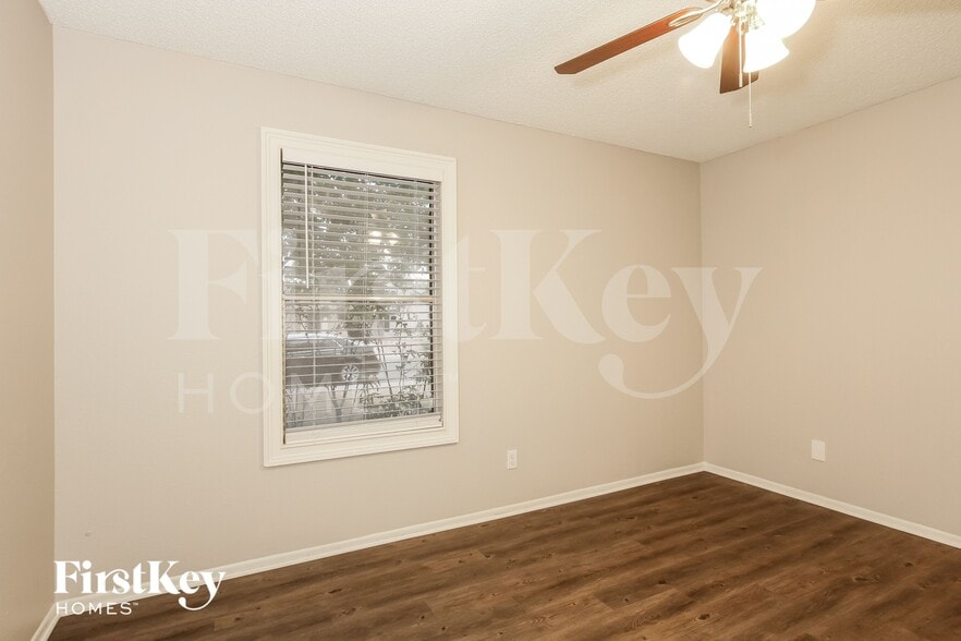 Building Photo - 13269 N 56th Ave