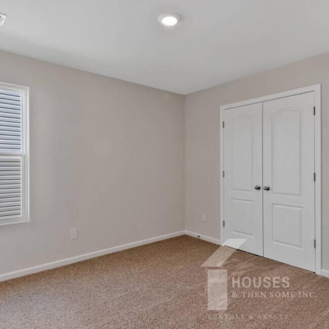 Building Photo - 4057 Reinfield Dr