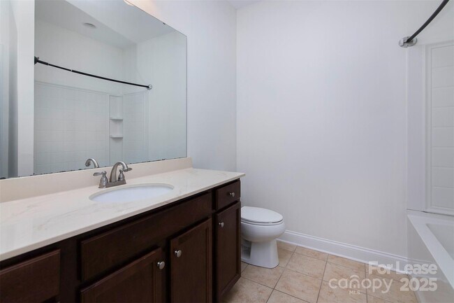 Building Photo - 2231 Eversham Dr NW