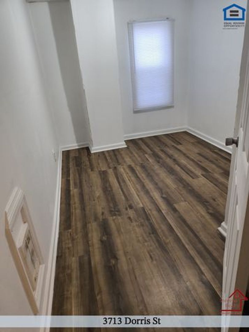 Building Photo - 3713 Dorris St