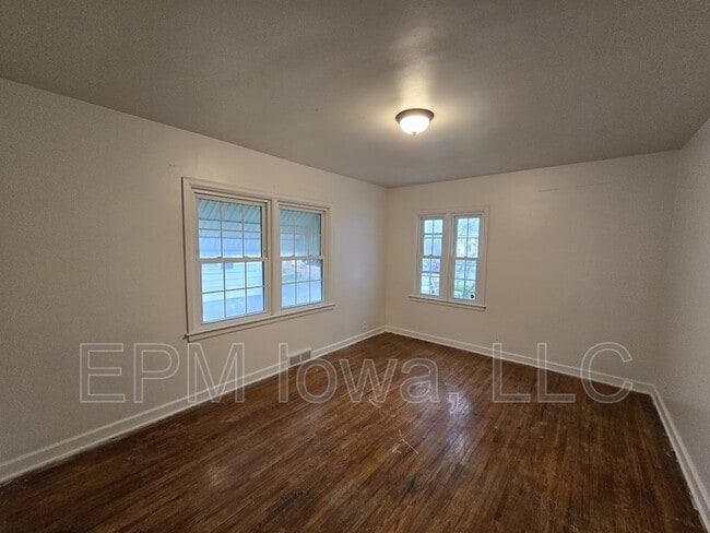 Building Photo - 1524 Williston Ave