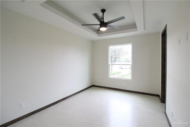Building Photo - 1611 Oak Alley Dr
