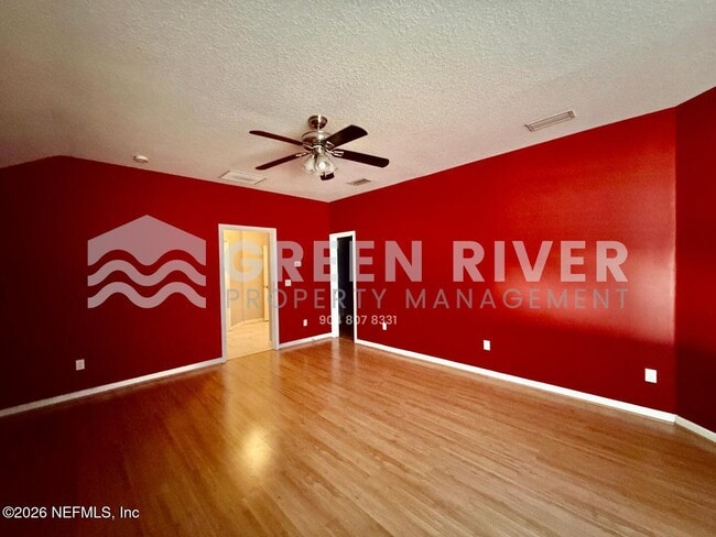 Building Photo - 1462 Scenic Oaks Dr