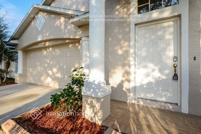 Building Photo - 507 Somerstone Dr