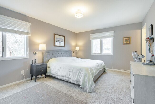 Building Photo - 313 Walnut Grove Dr