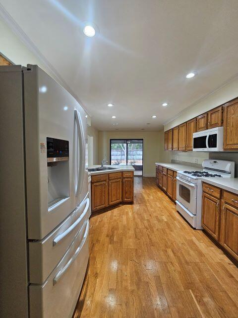 Building Photo - 213 Hillside Dr