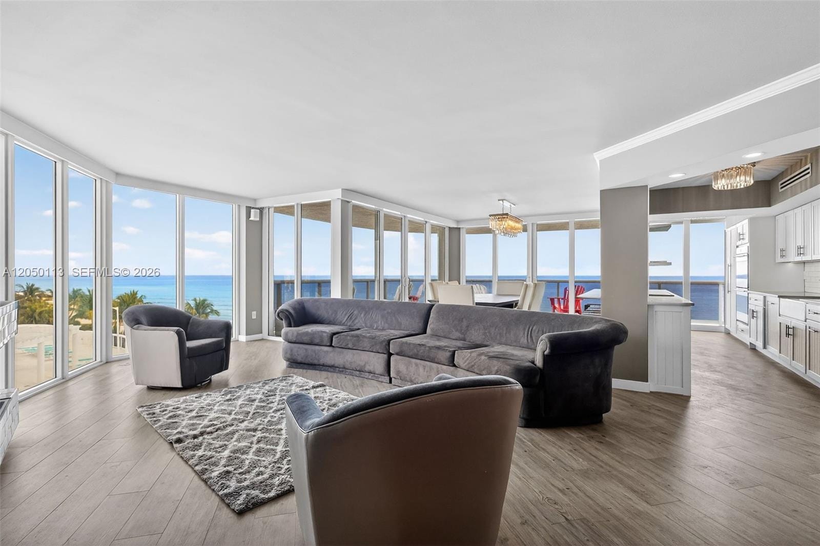 Building Photo - 16711 Collins Ave