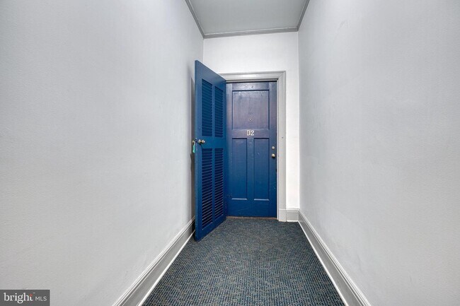 Building Photo - 101 W 39th St