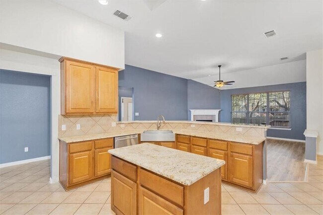 Building Photo - 17060 Conway Springs Ct