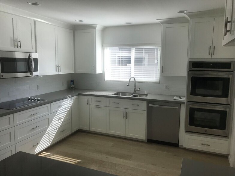 Building Photo - 21162 Lockhaven Cir