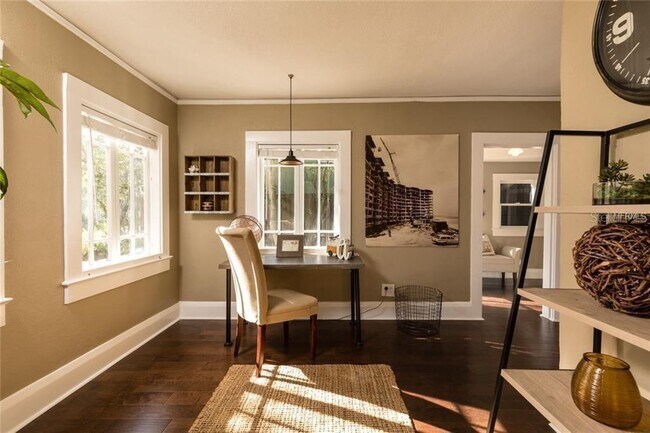 Building Photo - 1111 E Patterson St