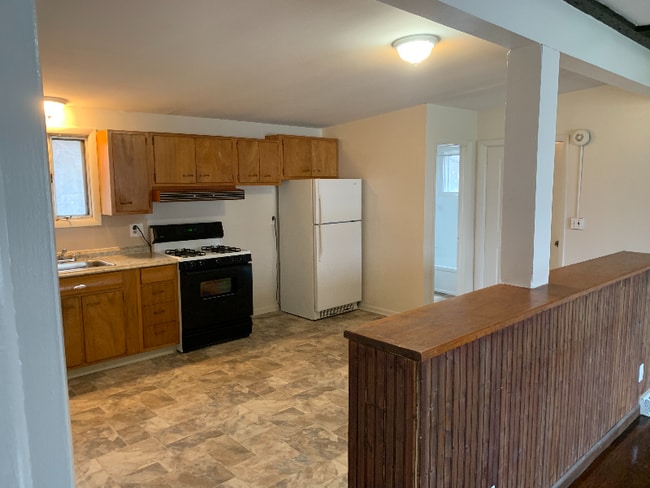 Building Photo - 5058 Bear Rd