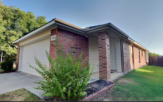 Building Photo - Darling Home in Keller ISD! READY FOR MOVE...