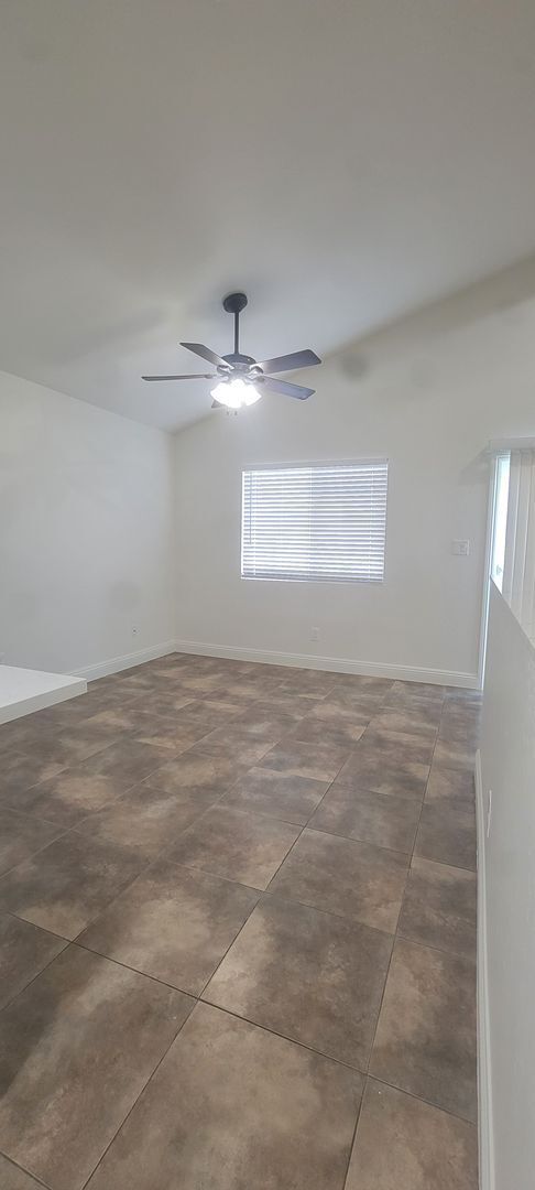 Building Photo - 3512 S Half Moon Dr
