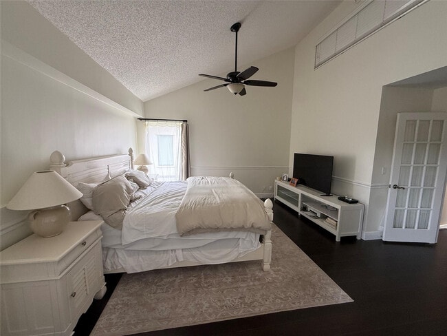 Building Photo - 22861 Ironwedge Dr