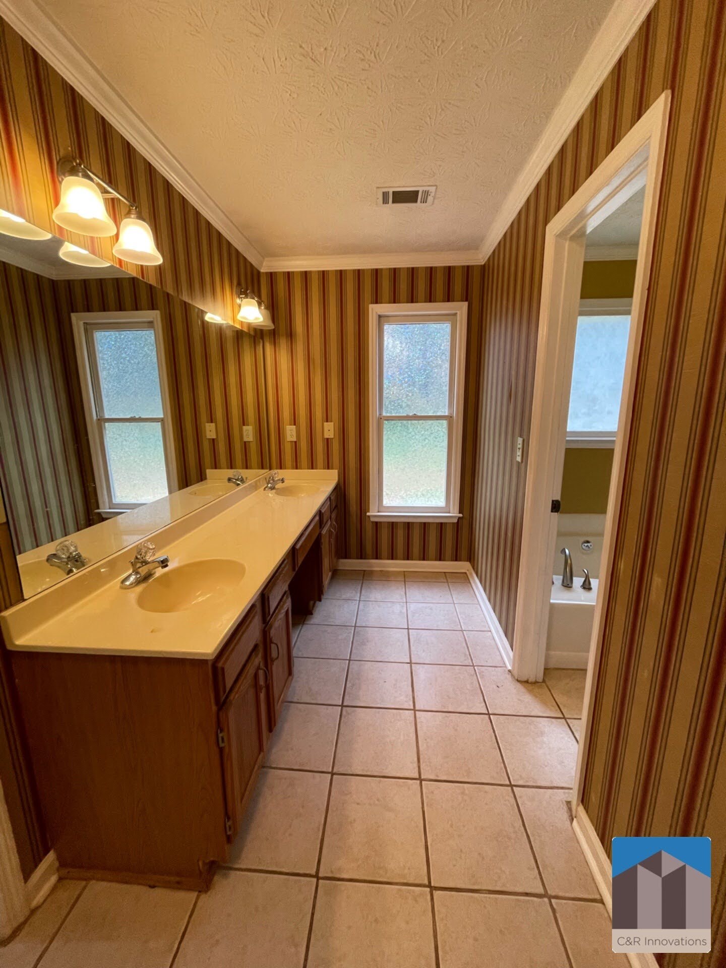 Building Photo - 2273 Windland Dr