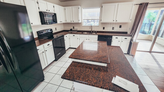 Building Photo - 1521 Barber St