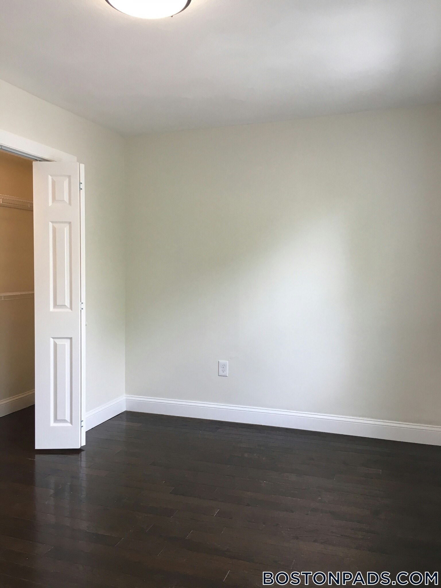 Building Photo - 130 Brooks St