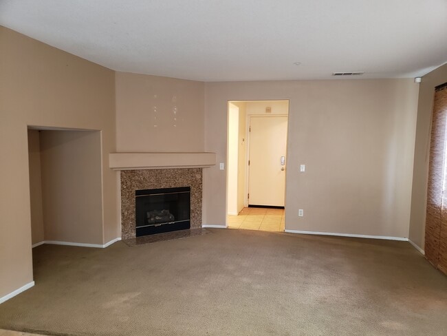 Building Photo - 11498 Via Monte
