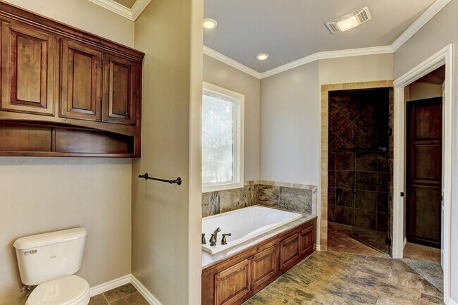 Building Photo - Luxury Living in Rosecreek – 4-Bedroom Home in Deer Creek Schools!