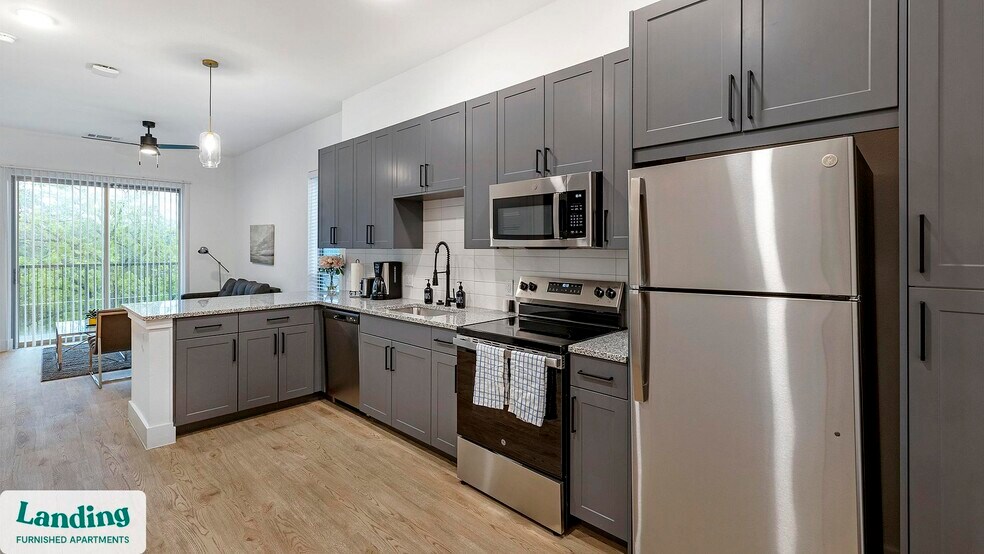 Building Photo - 650 E Sycamore St