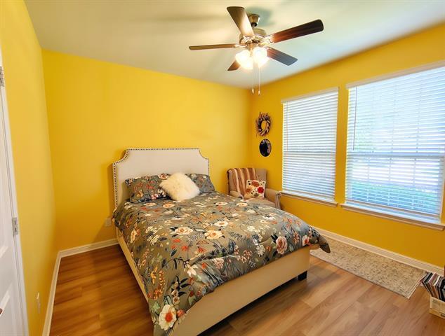 Building Photo - 423 Regatta Ln
