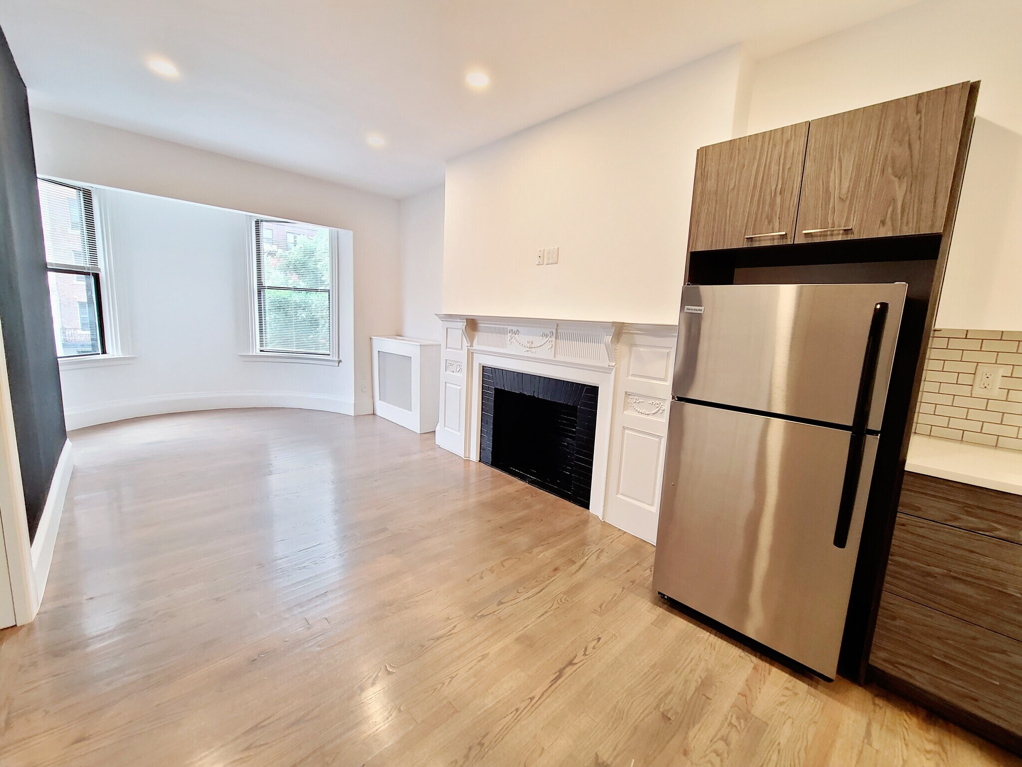 Building Photo - 501 Beacon St