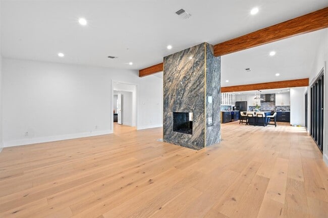 Building Photo - 4805 Greystone Dr