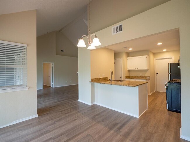 Building Photo - 6307 Avery Island Ave