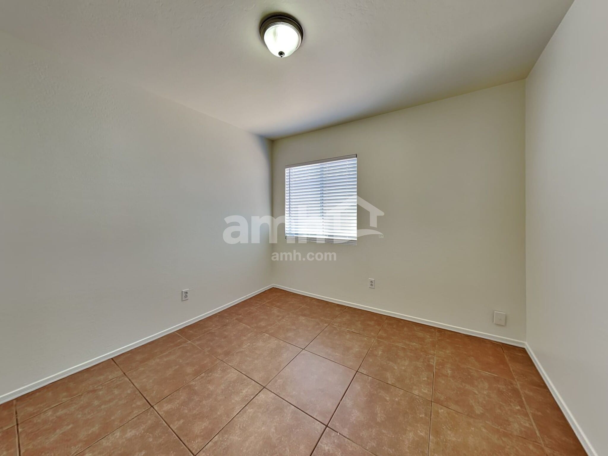 Building Photo - 12829 W Cherry Hills Dr