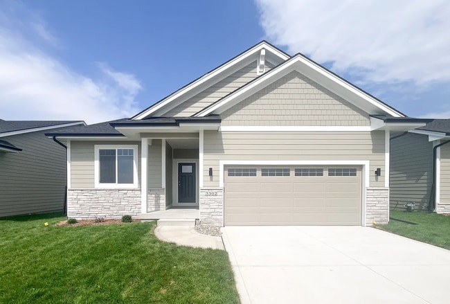 Primary Photo - 3302 NE Fawn Ln