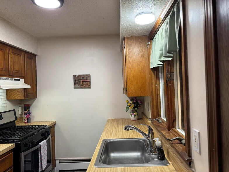 Building Photo - 78 Water St