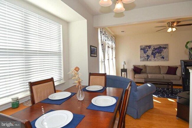 Building Photo - 45740 Winding Branch Terrace