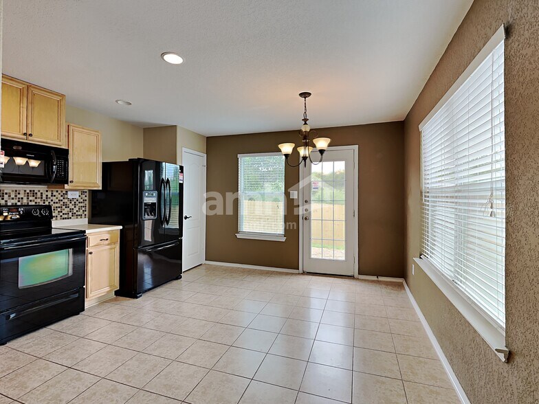Building Photo - 6112 Fred Couples
