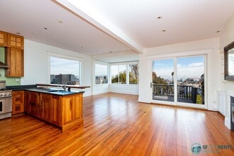 Building Photo - Potrero Hill: Remodeled Top Floor with City Views, Bonus Room & 2 Car Parking
