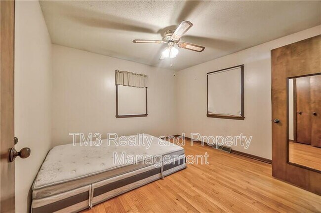 Building Photo - 1416 Kiowa St