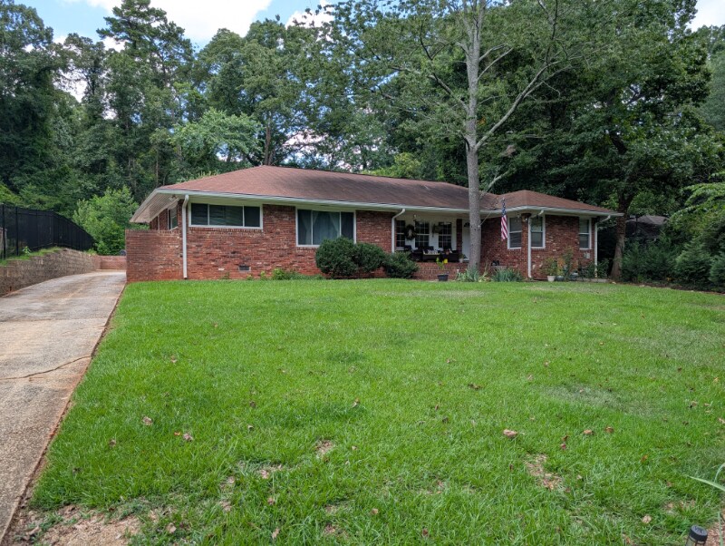 Building Photo - 2176 W Ponce de Leon Ave