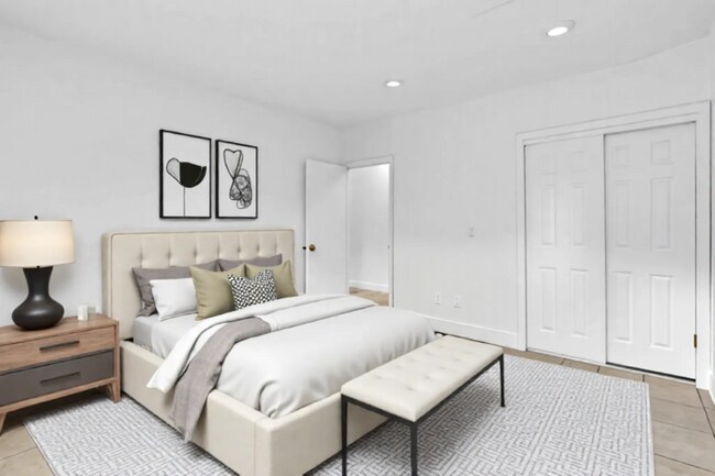 Building Photo - 705 NW 14th Terrace