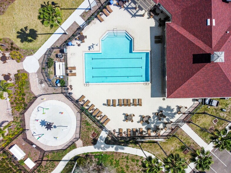 Building Photo - 7527 Oxford Garden Cir