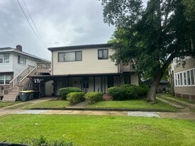 Building Photo - 2016 Dellwood Ave