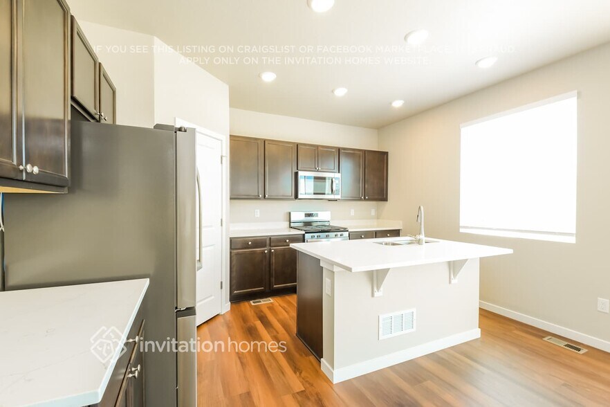 Building Photo - 452 Elbert St