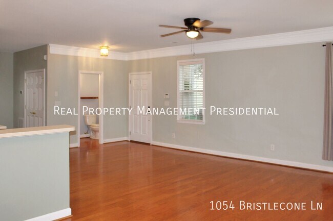 Building Photo - 1054 Bristlecone Ln