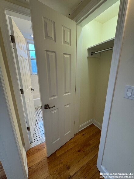 Building Photo - 5 Chauncy St