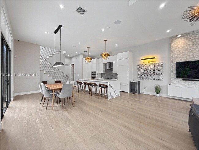 Building Photo - 8222 NW 51st Terrace