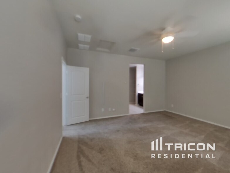 Building Photo - 42049 W Lunar St