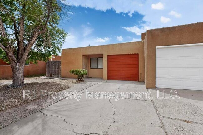 Building Photo - 222 Shannon Pl NW