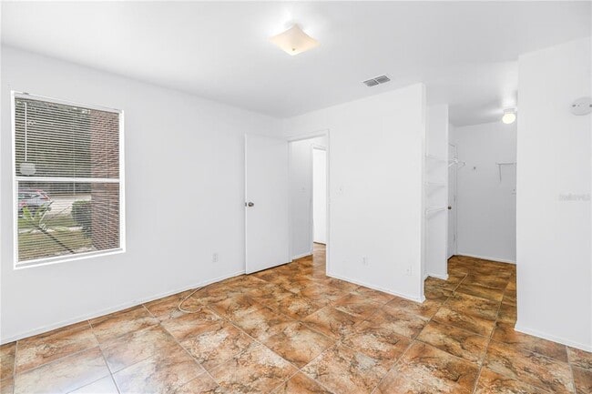 Building Photo - 1400 Gandy Blvd N