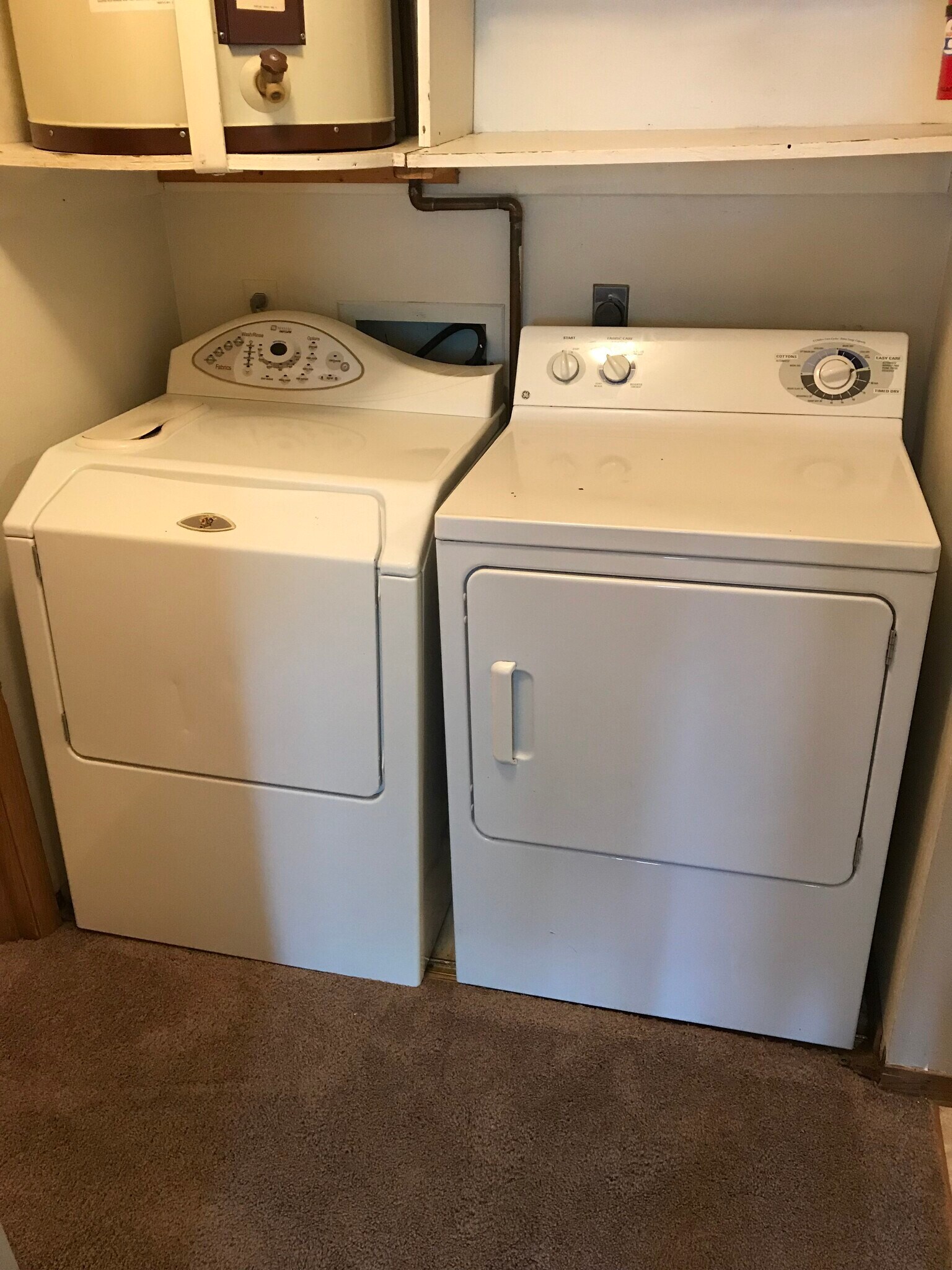 Building Photo - 810 Benton Dr